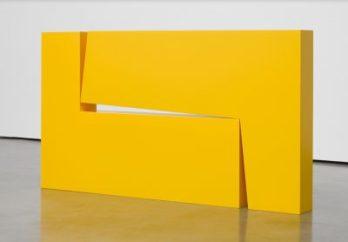 Carmen Herrera, Estrucura Amarilla 1967 2016 Couretesy Lisson Gallery