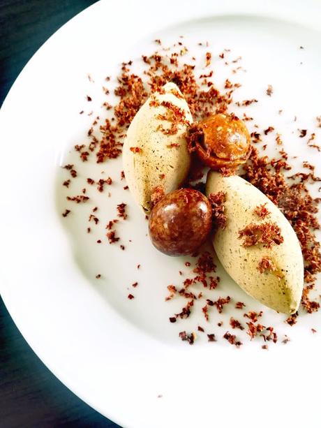 Parfait au  café, ganacheau praliné  râpée ... un dessert parfait