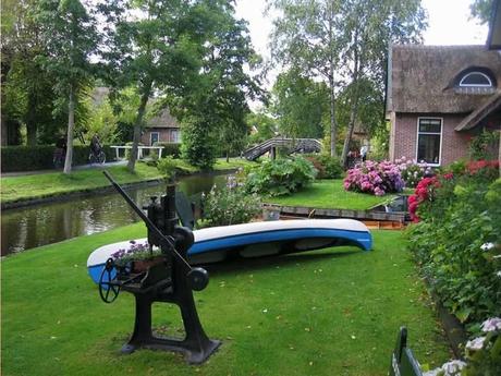 Pays Etranger - La  Hollande - Charmant Village sans route