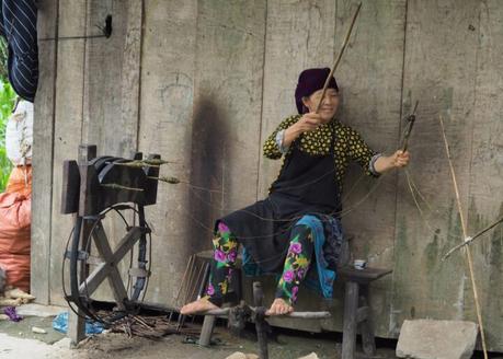 Vang Thi Mai et ses tisserands H’mongs