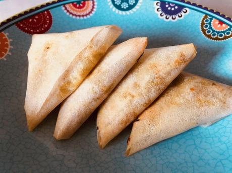 Journal de bord du confinement #51 Coronavirus – Samossas aux légumes au curry Journal de bord du confinement #51 Coronavirus – Samossas aux légumes au curry