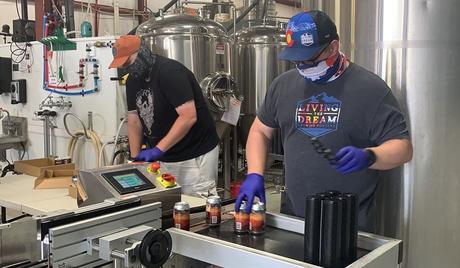 Info bière – Les brasseries Front Range se tournent vers la mise en conserve de la bière pression pour stimuler les ventes dans le contexte de la crise économique causée par COVID-19
 – Houblon