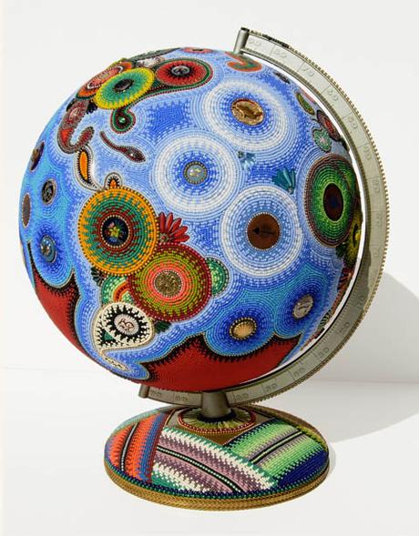 Jan Huling une artiste qui couvre le monde de perle