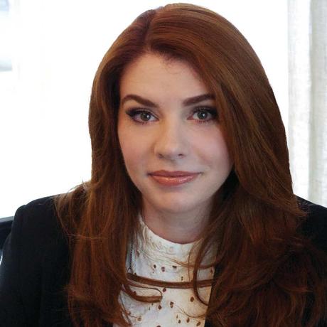 Stephenie Meyer s'exprime sur Midnight Sun dans une interview avec USA Today Stephenie Meyer s'exprime sur Midnight Sun dans une interview avec USA Today