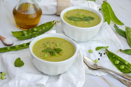 Velouté de petits pois à la menthe