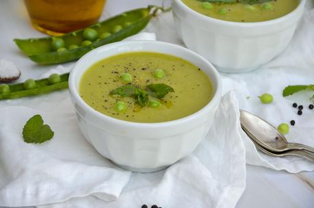 Velouté de petits pois à la menthe