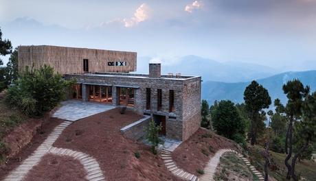 In-the-Heart-of-Nature-Kumaon-Hotel-the-Himalayas-09-1