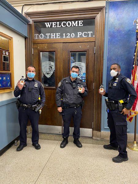 Craft beer – Une entreprise de bière de Staten Island fait don d’un désinfectant pour les mains aux travailleurs de première ligne
 – Houblon