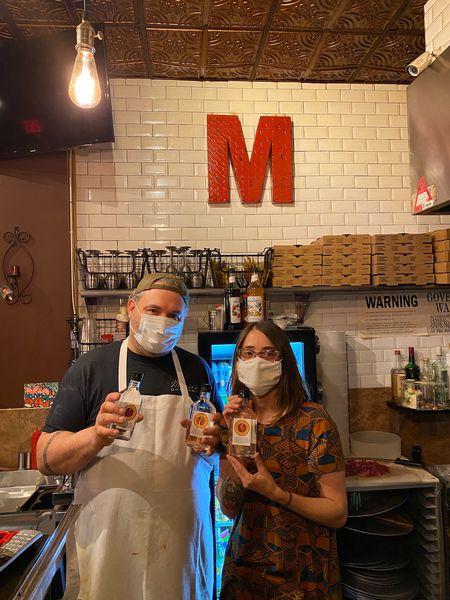 Craft beer – Une entreprise de bière de Staten Island fait don d’un désinfectant pour les mains aux travailleurs de première ligne
 – Houblon