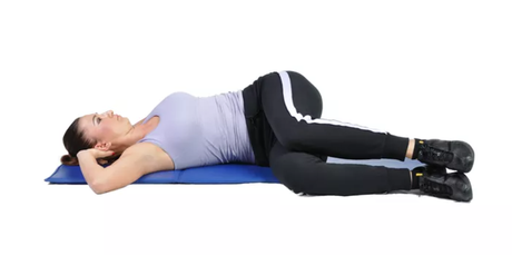 Comment s'Étirer le Dos supine twist exercice étirement dos