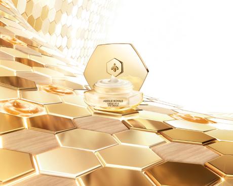 GUERLAIN – CÉLÉBRONS LA JOURNÉE MONDIALE DE L’ABEILLE