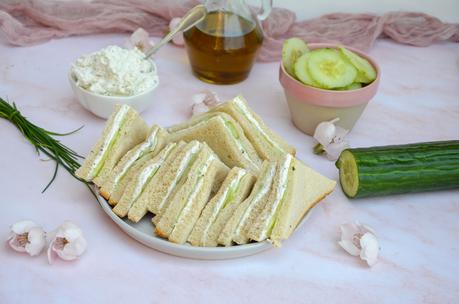 Club sandwiches concombre / fromage ail fines herbes