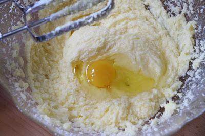 Gâteau d'anniversaire peinture