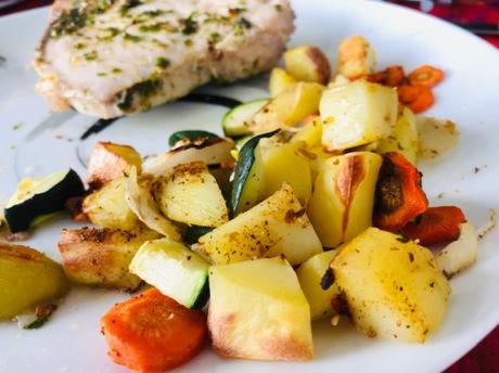 Journal de bord du déconfinement #62 Coronavirus – Espadon au pistou de persil et légumes au four