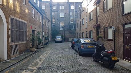 News bière – Richardson’s Mews, W1 – ianVisits – Londres actualités et événements
 – Bière brune