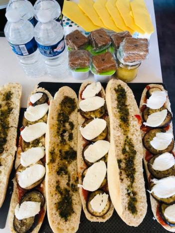 Journal de bord du déconfinement #63 Coronavirus – Paninis aux aubergines confites et mozzarella – Dab éternuement