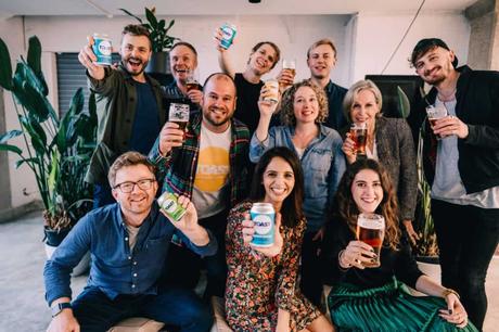 Craft beer – Cette entreprise sociale fabrique de la bière à partir de restes de pain pour s’attaquer aux déchets alimentaires
 – Bière noire