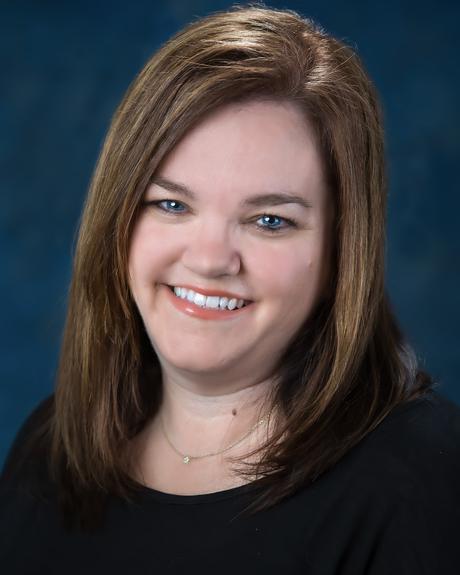 Cover Reveal : Découvrez la couverture et le résumé de Falling for Her de Monica Murphy