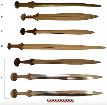Des scientifiques étudient les anciennes méthodes de combat à l'épée au cours de la période de l'âge du bronze