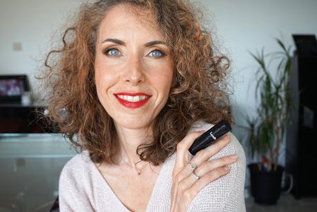 Loésia, rouge bio - teinte Cerise Loesia, le bio luxueux à vos lèvres