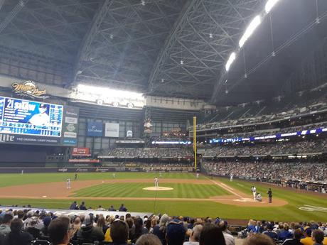 Bière artisanale – 7 stades MLB en 11 jours: partie 4, Miller Park à Milwaukee

 – Houblon
