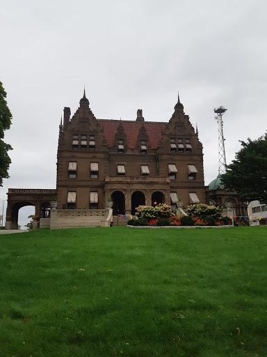 Bière artisanale – 7 stades MLB en 11 jours: partie 4, Miller Park à Milwaukee

 – Houblon