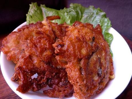 Journal de bord du déconfinement #71 – Biscuits indiens à la farine de pois chiche et cardamome – Besan Ladoo – et autres recettes à la farine de pois chiche Journal de bord du déconfinement #71 – Biscuits indiens à la farine de pois chiche et cardamome – Besan Ladoo – et autres recettes à la farine de pois chiche