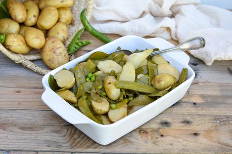 Jardinière de pommes de terre de primeur et légumes nouveaux Jardinière de pommes de terre de primeur et légumes nouveaux