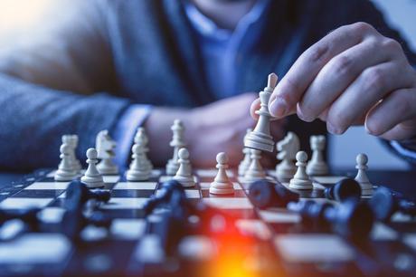 Le jeu d’échecs : un outil pédagogique pour les jeunes