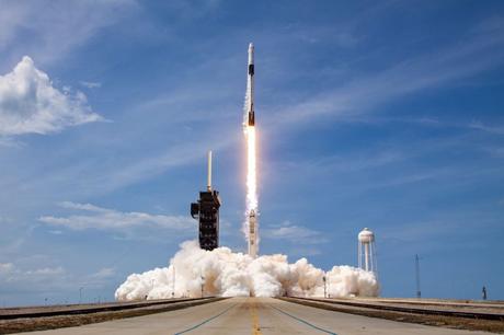VIDÉO : revivez le décollage de la fusée de SpaceX vers l’espace
