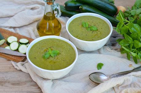 Velouté de courgette au basilic