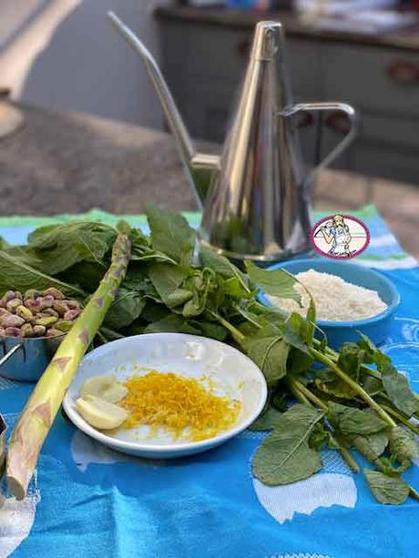 Pâtes au pesto de menthe et asperges vertes