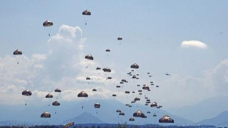 A400M, la certification largage simultané