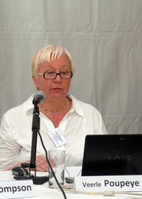 FONDATION CLÉMENT. PARCOURS MARTINIQUE L'ART CONTEMPORAIN DANS LA CARAÏBE: VEERLE POUPEYE, Directeur de la Galerie nationale en 2008 ( JAMAÏQUE)