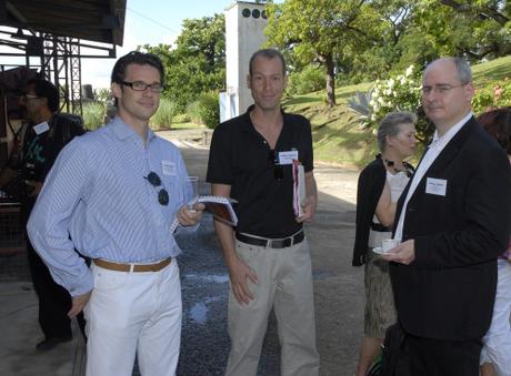 PARCOURS MARTINIQUE L'ART CONTEMPORAIN DANS LA CARAÏBE PARCOURS MARTINIQUE L'ART CONTEMPORAIN DANS LA CARAÏBE, Grégoire Gueden Groupe GBH, Frédéric Guilbaud membre de l'Aica-sc, Philippe Regnier, Directeur du Journal des Arts en 2008