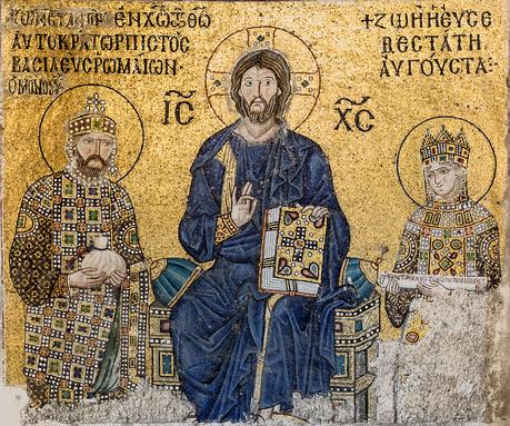 3 Dieu sur le Globe : haut moyen âge Christ pantocrator Empress_Zoe_mosaic_Hagia_Sophia