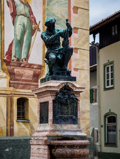 Geigenbaustadt Mittenwald - 11 Geigenbilder