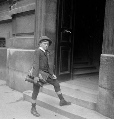 Le Monde d'hier, avant la guerre. 4. H. Poincaré – B. Russell