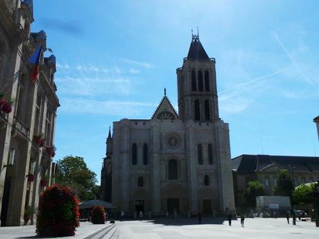 Basilique cathédrale abbaye saint Denis roi reine monarchie CMN monument historique