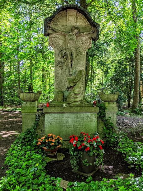 Waldfriedhof München (2) — 12 Pics