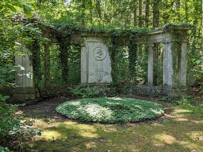 Waldfriedhof München (2) — 12 Pics