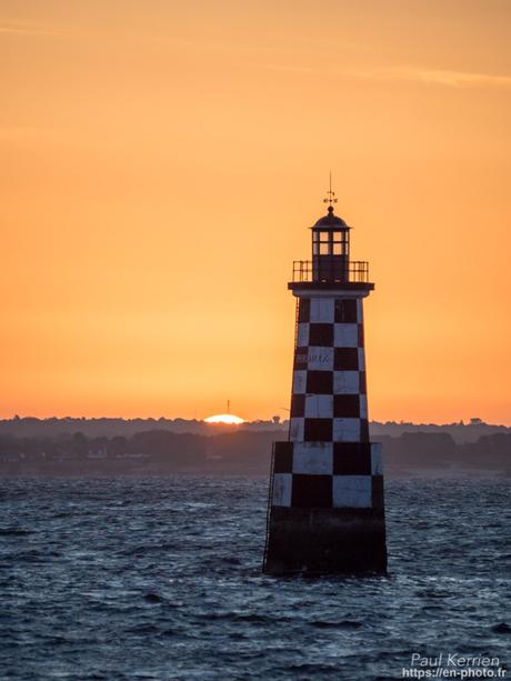 aube du côté de l'écluse du Gwaker à Saint-Goazec #Bretagne #Finistère