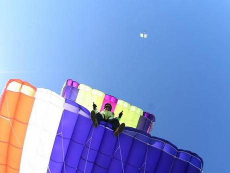 Divers - Les parachutistes