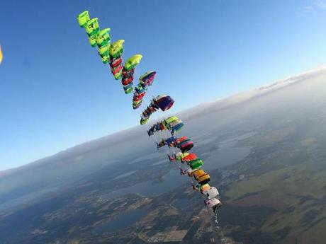 Divers - Les parachutistes