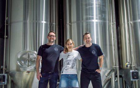 Bière artisanale – Les rois de l’artisanat de Hong Kong brassent sous
 – Bière blonde