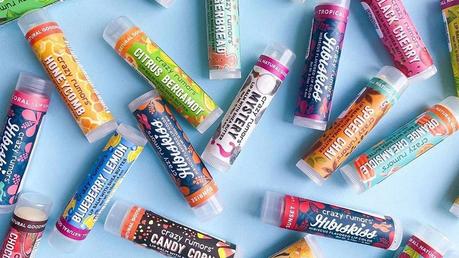 Les baumes à lèvres parfumés Crazy Rumors arrivent en vente privée