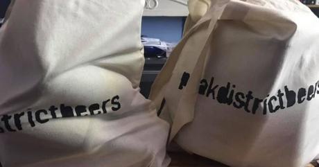 Bière artisanale – Les services de livraison de bière offrent un avant-goût du Peak District – Tom Burnett
 – Houblon