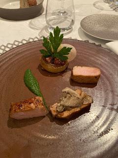Repas de gala au restaurant gastronomique de l'Hostellerie de Levernois (21)