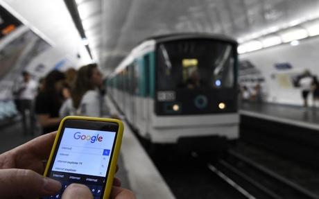 Le métro parisien est désormais entièrement couvert par la 4G