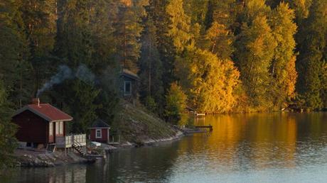 Cycling around Finland's beautiful lakes and forests on ...